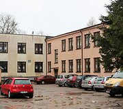 Lapių pagrindinės mokyklos direktorė Vilija Lukauskienė džiaugiasi naujai i&scaron;kilusiais Bendruomenės namais.