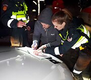 Jakų žiede į griovį nuvažiavo girtas vairuotojas be teisių