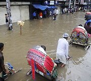 Banglade&scaron;ą tvindo liūtys