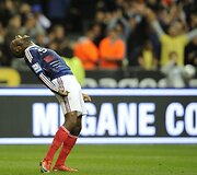 Thierry Henry kamuolį sustabdė ranka