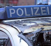 I&scaron;puoliai prie&scaron; policininkus