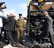 Damaske sprogo autobusas su maldininkais 