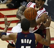 &bdquo;Rockets&ldquo; ir &bdquo;Cavaliers&ldquo; rungtynių akimirkos
