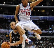 &bdquo;Clippers&ldquo; ir &bdquo;Spurs&ldquo; rungtynių akimirkos