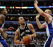 &bdquo;Clippers&ldquo; ir &bdquo;Spurs&ldquo; rungtynių akimirkos