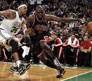 &bdquo;Bulls&ldquo; ir &bdquo;Celtics&ldquo; dvikova
