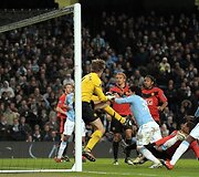  &bdquo;Manchester United&ldquo;  ir &bdquo;Manchester City&ldquo; dvikova