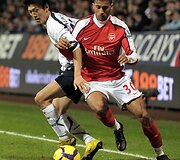 Londono &bdquo;Arsenal&ldquo; klubas neleidžia atitrūkti pirmenybių lyderiams
