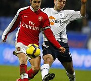 Londono &bdquo;Arsenal&ldquo; klubas neleidžia atitrūkti pirmenybių lyderiams