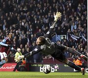 &bdquo;Aston Villa&ldquo; futbolininkų triumfas