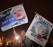 &Scaron;imtai įpykusių protestuotojų