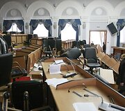 Kirgizijos sostinėje tvyro chaosas
