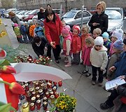 Atsisveikinimas su žuvusiais per lėktuvo tragediją
