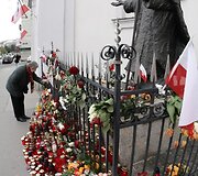Atsisveikinimas su žuvusiais per lėktuvo tragediją