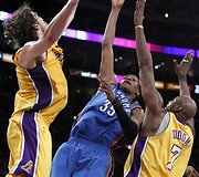 &bdquo;Lakers&ldquo; pergalė
