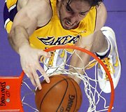 &bdquo;Lakers&ldquo; pergalė