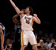 &bdquo;Lakers&ldquo; pergalė