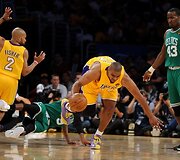 Los Andželo &bdquo;Lakers&ldquo; pirmoji pergalė