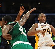Bostono &bdquo;Celtics&ldquo; pergalė