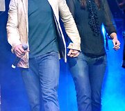 Katie Holmes - viena eleganti&scaron;kiausių moterų Holivude