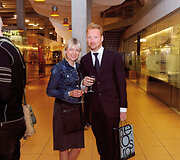 Dailininko Vlado Mackevičiaus paroda: spalvotas gyvenimas 