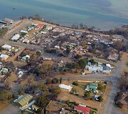Tasmanijos salą vyraujant didžiulei kaitrai niokoja krūmynų gaisrai
