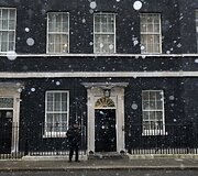 Didžiojoje Britanijoje gausus sniegas sutrikdė gyvenimą