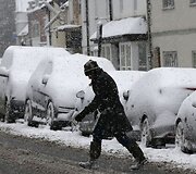 Didžiojoje Britanijoje gausus sniegas sutrikdė gyvenimą