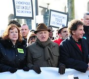 Paryžiaus gatvėmis žygiavo homoseksualų santuokų rėmėjai