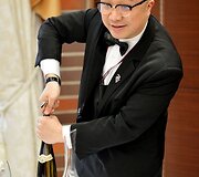 Vyno žinovas i&scaron; Singapūro Alvinas Gho
