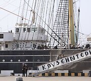 Klaipėdoje vie&scaron;i vienas didžiausių pasaulyje burlaivių &bdquo;Kruzenshtern&ldquo;