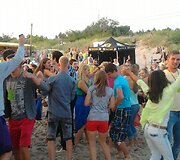 Pasaulio lietuvių sporto žaidynių dalyviai vakarojo pajūryje 