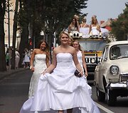 Nuotakų parado ir pajūrio nuotakos rinkimų akimirkos