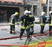 Vilniaus ugniagesiai gavo prane&scaron;imą apie gaisrą Užupyje, to paties pavadinimo gatvėje. Gaisras įsiplieskė pastate, kuriame įsikūręs vilniečiams gerai žinomas restoranas &bdquo;Tores&ldquo;.