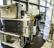 &bdquo;EMP recycling&ldquo; elektronikos ir kitų atliekų perdirbimo gamykloje. 