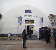 Parodos &bdquo;European Space Expo&ldquo; lankytojai kviečiami susipažinti su kosmoso technologijomis ir jų nauda