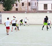 &bdquo;Biplan&ldquo; ir &bdquo;Bez bilieta&ldquo; muzikantų komanda žaidė futbolą su FK &bdquo;Barbakanas&ldquo;