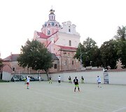 &bdquo;Biplan&ldquo; ir &bdquo;Bez bilieta&ldquo; muzikantų komanda žaidė futbolą su FK &bdquo;Barbakanas&ldquo;