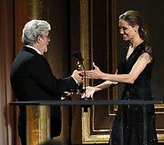 Angelina Jolie ir George'as Lucasas