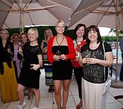 Talino universiteto atstovė Terje Tampere, internetinio žurnalo &bdquo;Best Marketing Estonia&ldquo; vadovė Silja Oja ir Anne Lus Ostor, atstovaujanti Estijos universalinei parduotuvei &bdquo;Tallinna Kaubamaja&ldquo;