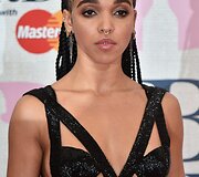 35-ųjų Britų muzikos apdovanojimų svečiai