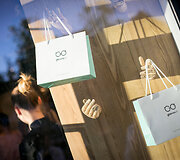 Vakarėlis optikos studijoje