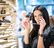 Vakarėlis optikos studijoje