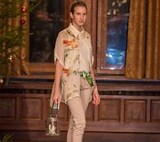 Kolekcijos &bdquo;Toms, kurios skrenda paskui pauk&scaron;čius&ldquo; modelis