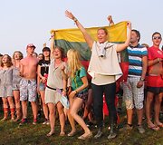 Lietuviai festivalyje &bdquo;Heineken Open&lsquo;er&ldquo; giedojo Lietuvos himną