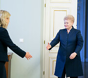 Liana Ruokytė-Jonsson ir Dalia Grybauskaitė