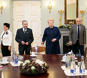 Julija Birutė Barutienė, Petras Ruzgus, Dalia Grybauskaitė, Kajatonas &Scaron;liogeris