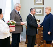 Julija Birutė Barutienė, Petras Ruzgus, Dalia Grybauskaitė, Kajatonas &Scaron;liogeris