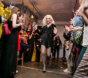 &bdquo;Drag&ldquo; festivalio akimirka