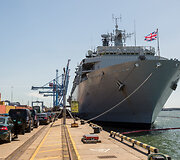 Jungtinės Karalystės karali&scaron;kųjų karinių jūrų pajėgų laivas flagmanas &bdquo;HMS Albion&ldquo;